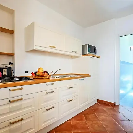 Apartment Ancora Bianca Stromboli Pezzi di Gala
