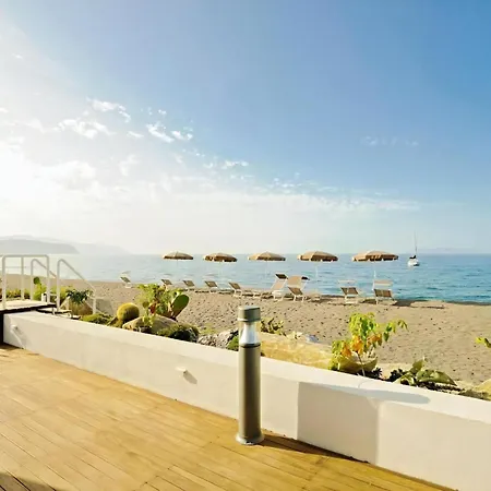 Ancora Bianca Stromboli Apartment Pezzi di Gala