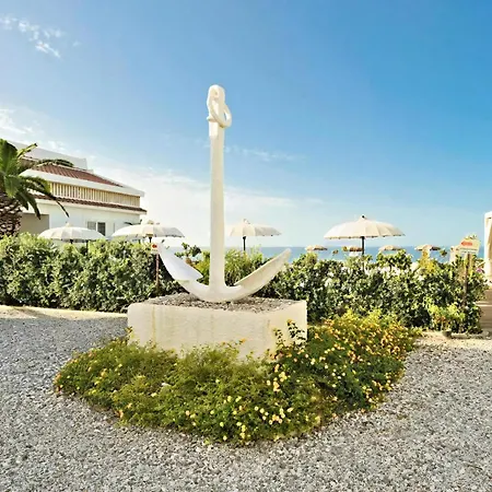 Ancora Bianca Stromboli